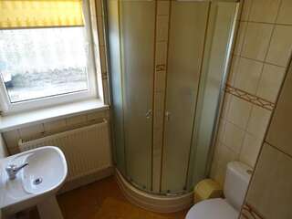Проживание в семье Anna Czarny Młyn Двухместный номер с 1 кроватью и собственной ванной комнатой вне номера-18
